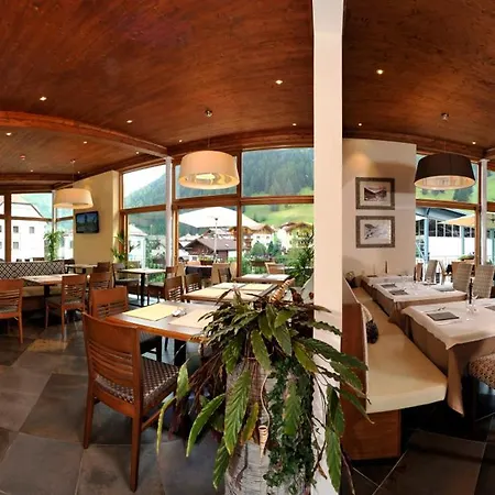 Hotel Europa Dolomites 2*